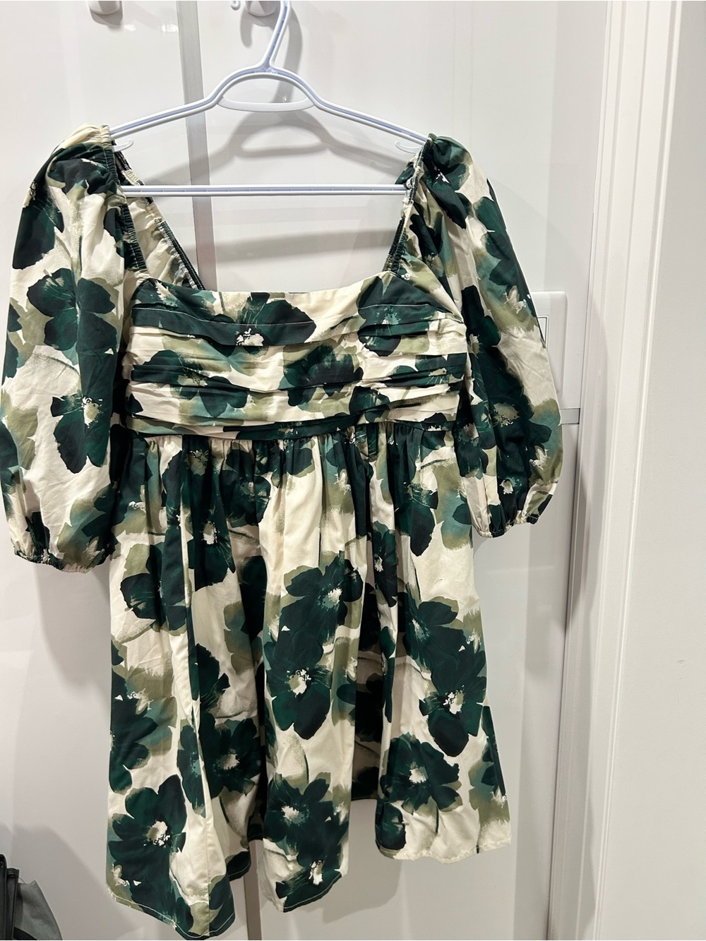Abercrombie & Fitch Green and Cream Floral Mini Dress